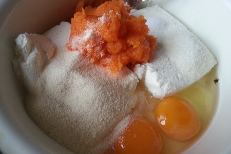 Творожная запеканка с морковью и ананасовым кремом: шаг 1