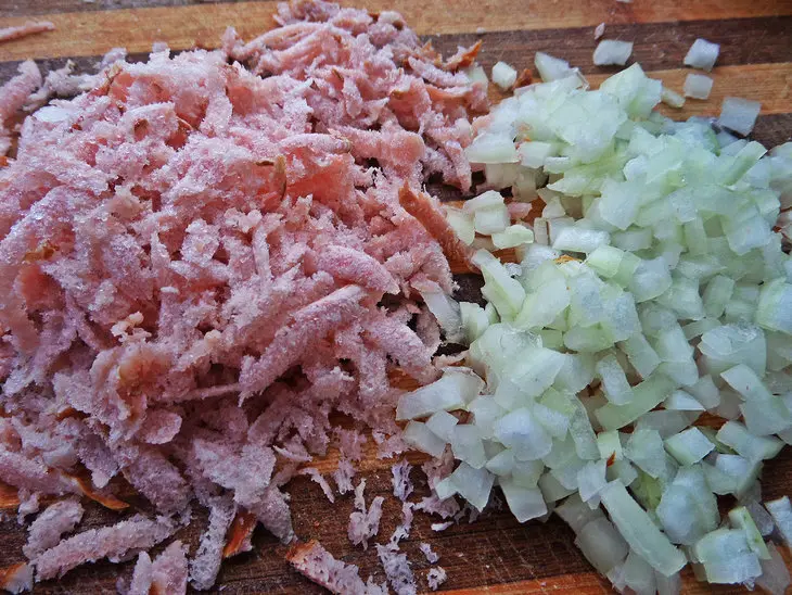 Сырные блины с мясным припёком: шаг 5