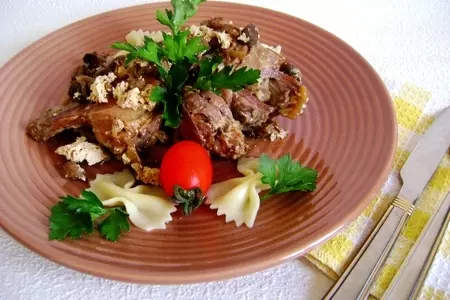 Кролик с грибами в сметане. вкусная  классика.: шаг 4