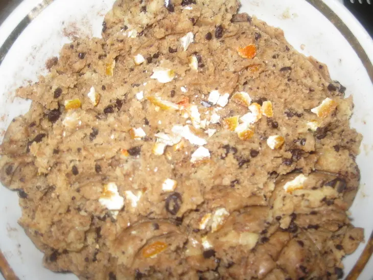 Американское шоколадное печенье с цукатами: шаг 5