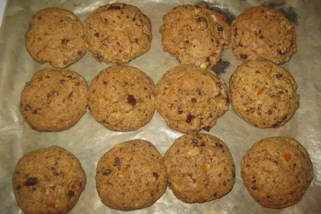 Американское шоколадное печенье с цукатами: шаг 7