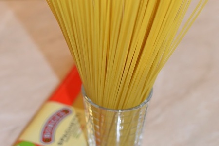 Спагетти с пикантным соусом из печени трески: шаг 1