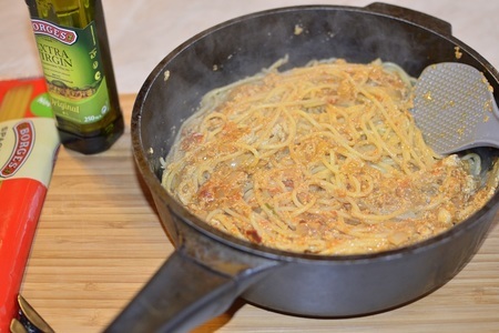 Спагетти с пикантным соусом из печени трески: шаг 7