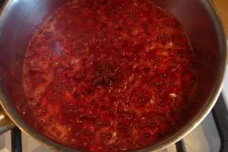 Паста с брусничным соусом: шаг 1