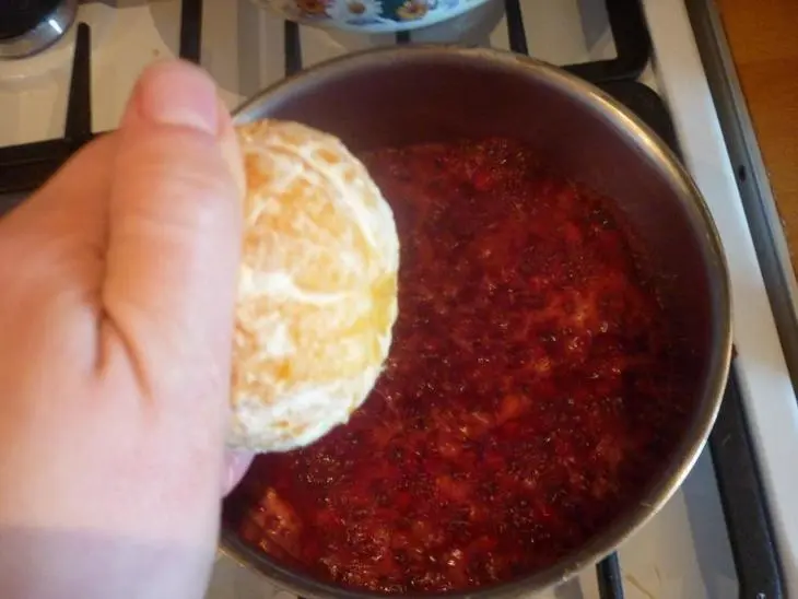 Паста с брусничным соусом: шаг 2