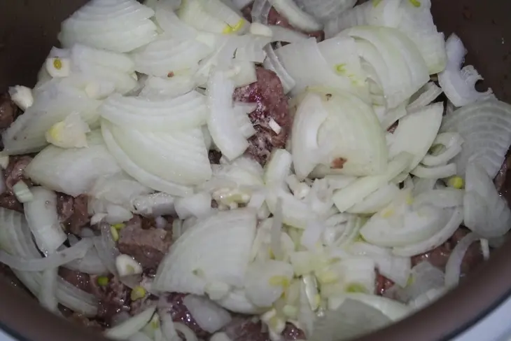 Пенне ригате с мясным соусом с грибами "аля бефстроганов": шаг 6