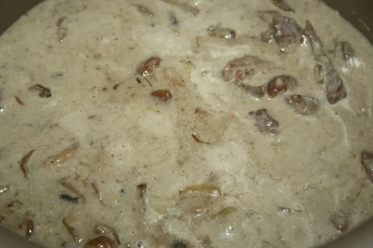 Пенне ригате с мясным соусом с грибами "аля бефстроганов": шаг 17