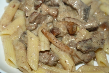 Пенне ригате с мясным соусом с грибами "аля бефстроганов" : шаг 18