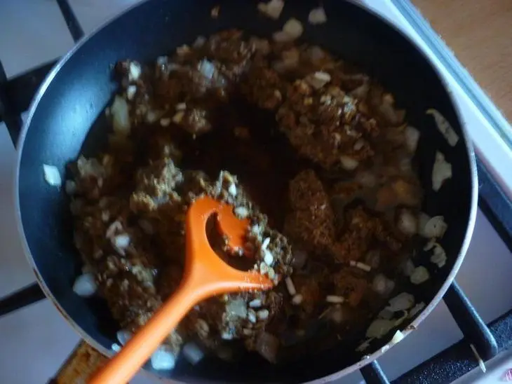 Fusilli  с соусом из двух видов грибов: шаг 5