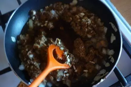 Fusilli  с соусом из двух видов грибов: шаг 5