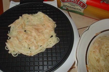 Мягкие вафли из спагетти borges и яблок под клубнично-яблочным соусом: шаг 4