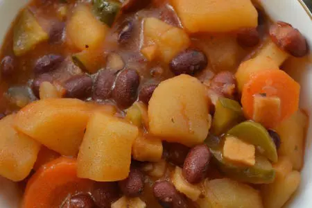 Тушеная фасоль с солеными огурцами: шаг 7