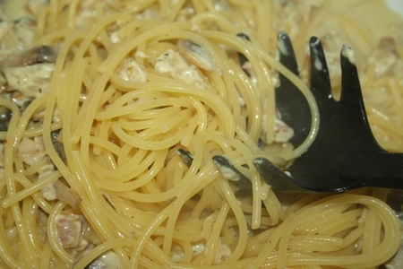 Спагетти аля карбонара с шампиньонами: шаг 9