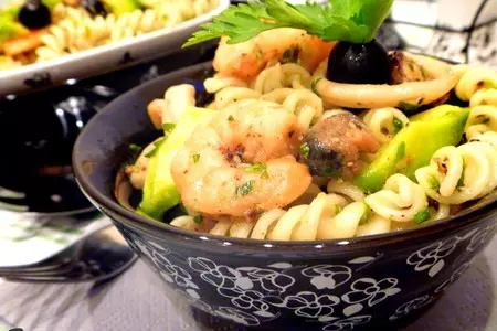 Салат из пасты fusilli c морепродуктами: шаг 6