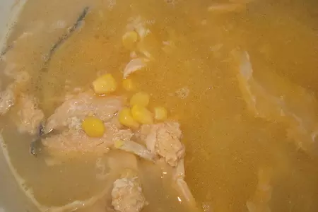 Похлебка из форели и кукурузы: шаг 4