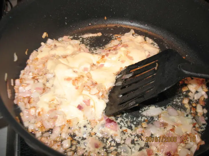 Оладьи кабачковые с сыром: шаг 3