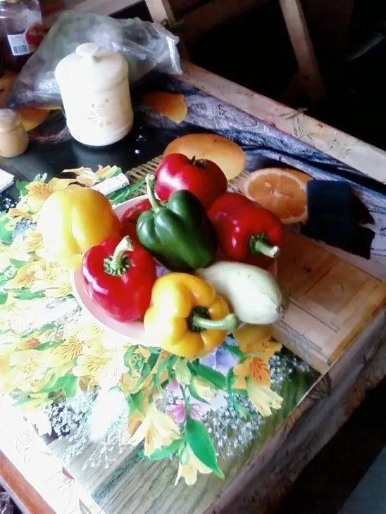 Разноцветные овощи, фаршированные мясом с дымком: шаг 3