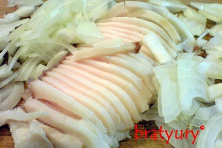 Запеканка картофельная с колбасками домашними. убаюкивающий позитивный рецепт: шаг 7