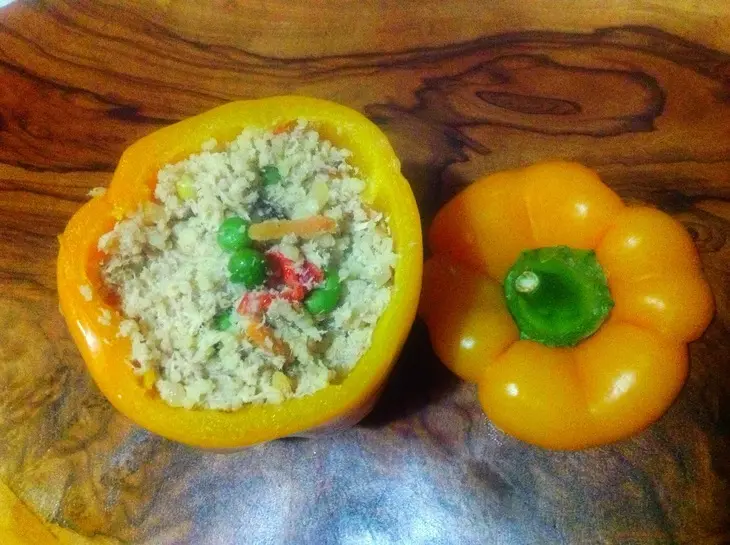 Фаршированные перцы куриным риетом и кускусом в томатном соусе: шаг 5