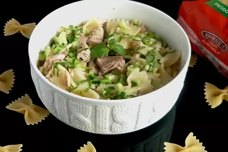 Салат с фарфалле , тунцом и пикантной заправкой: шаг 6