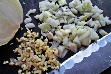 Испанский картофельный омлет с рыбкой: шаг 3