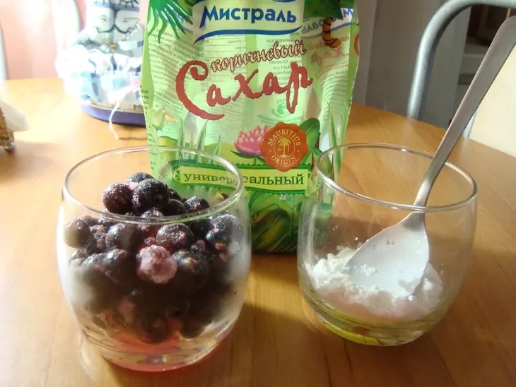 Пшённые котлеты со смородиновым киселём.: шаг 6