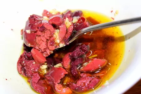 Пенне-салат с копченой зубаткой и оливками каламата.: шаг 3