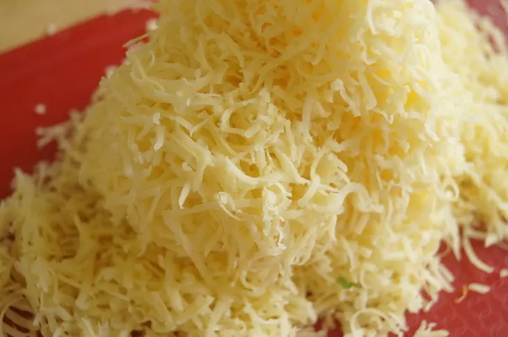 Блины с сыром и зеленью: шаг 2