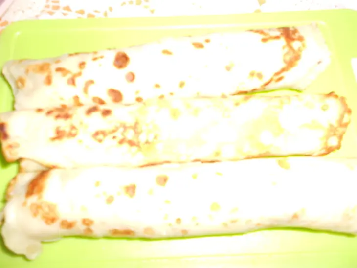 Блинные рулетики с мясной начинкой: шаг 8