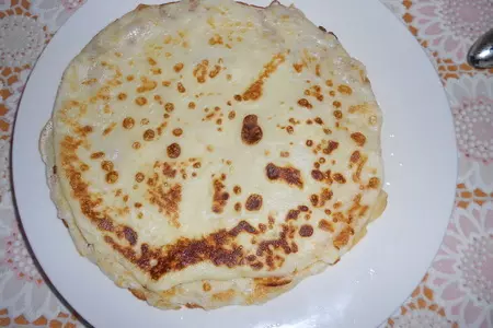 Блинные мешочки с изюмом, яблоками и орехами: шаг 3
