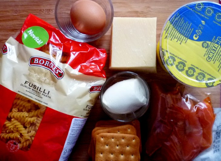 Закусочные кексы-фузилли с моцареллой,пармезаном и сливочным сыром: шаг 1