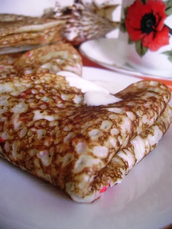 Блинчики закусочные с крабовыми палочками.: шаг 6