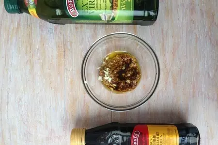 Слоеный салат с fusilli borges с семгой, перепелиными яйцами и вялеными томатами: шаг 5