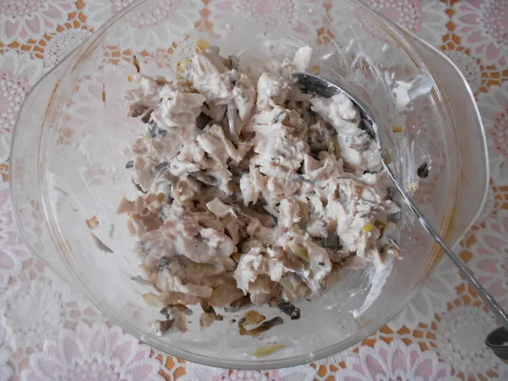 Запеченные блины с курицей и шампиньонами: шаг 5