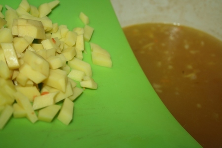 Сливочно-мускатный суп с индюшиными фрикадельками и фарфалле: шаг 4