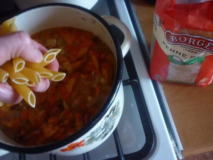 Суп с penne rigate и запечёнными овощами: шаг 3