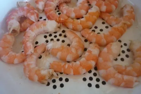 Креветки, на пару из яблок и пряностей, с рисом.: шаг 2