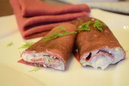 Блины розовые "гламурные": шаг 7