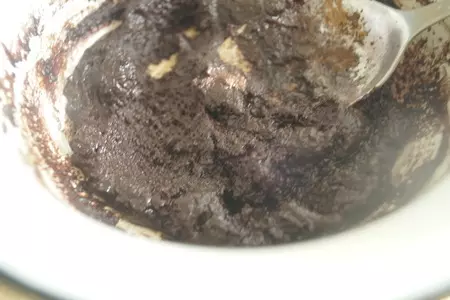 Блинчики на желтках с шоколадной начинкой в шоколадных кольцах: шаг 8