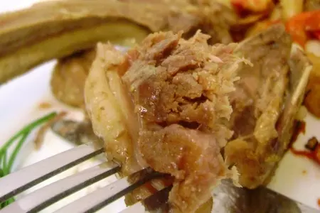 Бараньи ребрышки с овощами и запеченной фасолью.: шаг 7