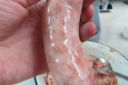 Свиные колбаски, запеченные с яблоком и тимьяном: шаг 3