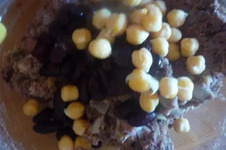 Паштет из нута и красной фасоли с гранатом: шаг 4