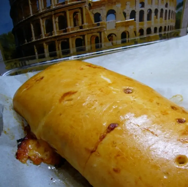 Закрытая пицца-вулкан «обжигающий stromboli”: шаг 6