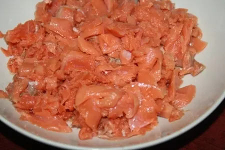 Пирожки с красной рыбой и рисом: шаг 3