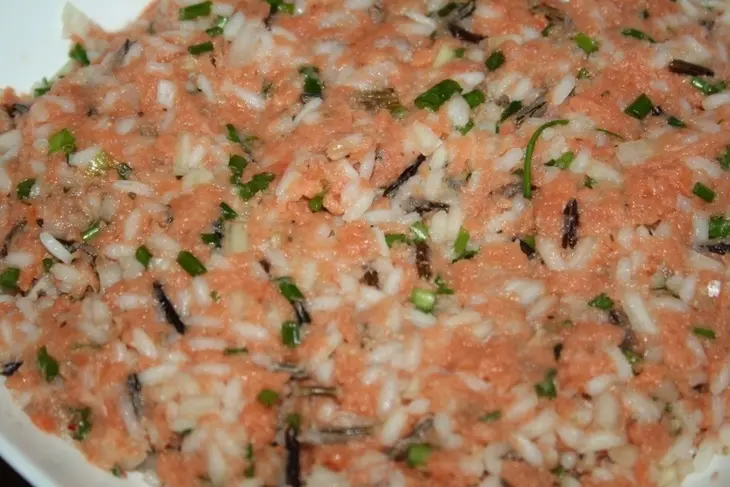 Пирожки с красной рыбой и рисом: шаг 5
