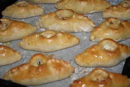 Пирожки с красной рыбой и рисом: шаг 9