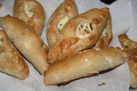 Пирожки с красной рыбой и рисом: шаг 10