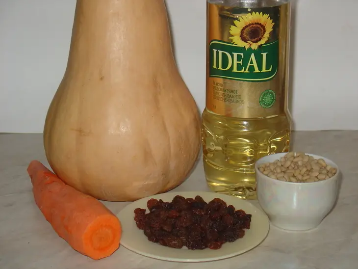 Салат из тыквы с морковью и изюмом +ideal+руккола,куркума, имбирь.: шаг 1