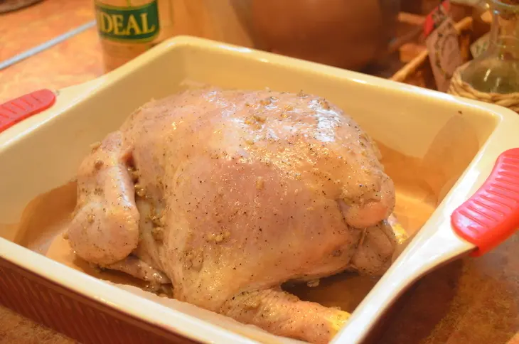 Курица, фаршированная перловкой и яблоками.: шаг 8