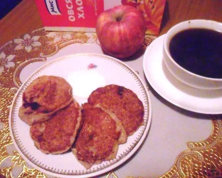 Яблочные оладьи с овсяными хлопьями: шаг 8